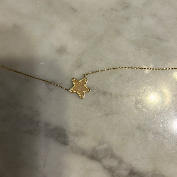 Kendra Scott Jewelry - Kendra Scott star pendant necklace